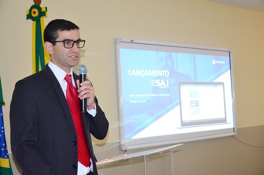 Analista de negócios Rodrigo Martins apresentou as novidades do novo portal e-SAJ